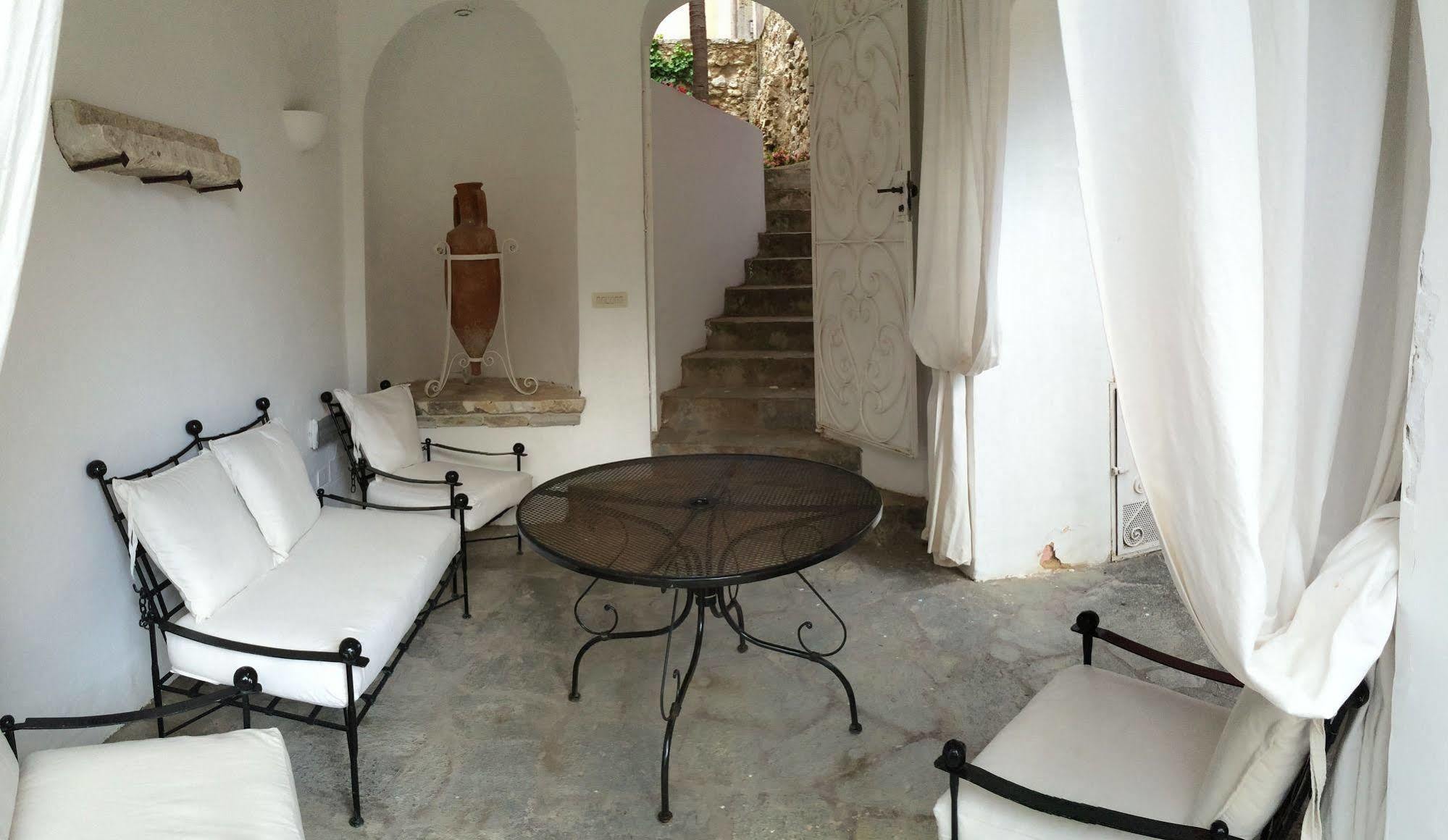 Villa Capri Villa Bismarck *